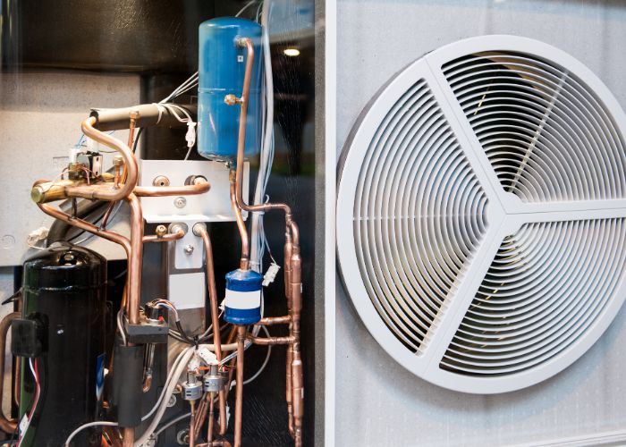heating and cooling equipment in conroe